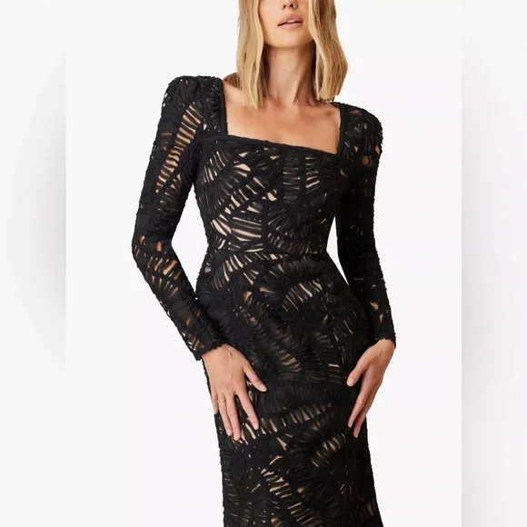 Elliatt Addison Lace Midi Dress Black Size Small NWT - coffeafoods.com
